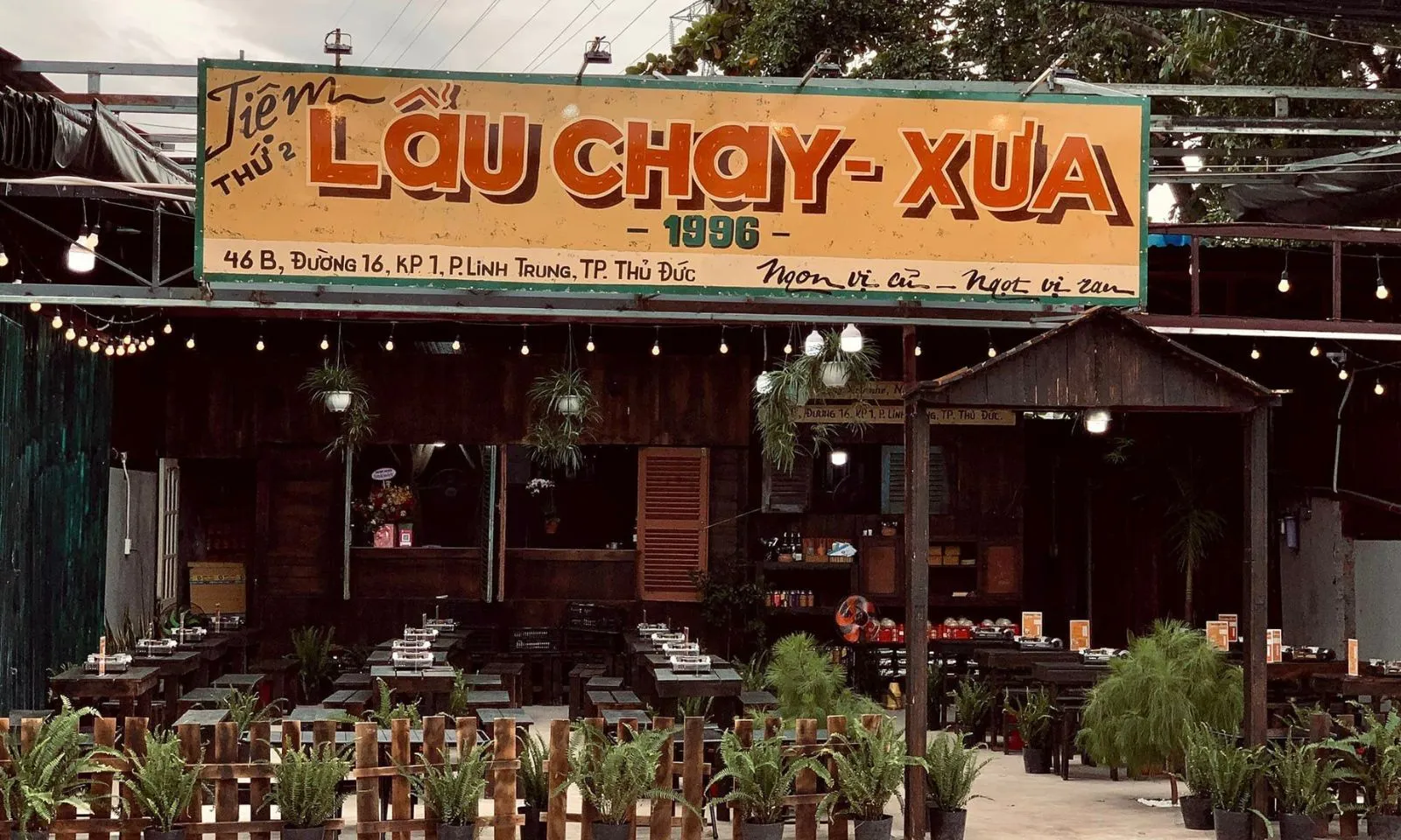 Có gì trong quán lẩu chay đang “khuấy đảo” sinh viên và người dân Thủ Đức?