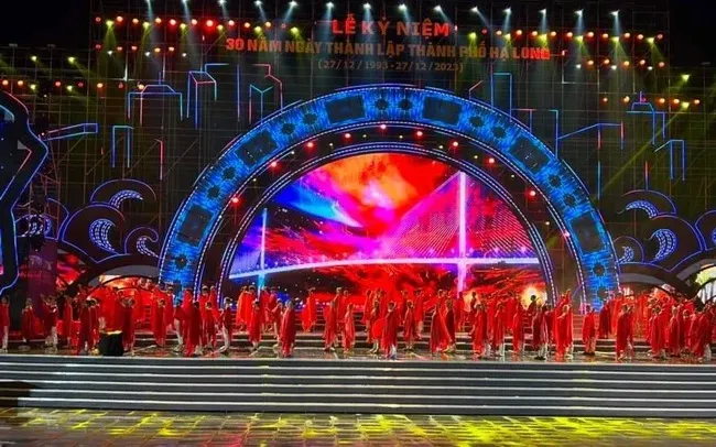 [Trực tiếp] “Hạ Long - Hành trình phát triển, khát vọng rồng bay”