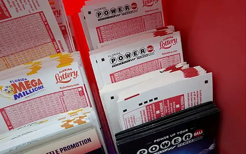 Đầu năm mới trúng 842 triệu đô la độc đắc Powerball