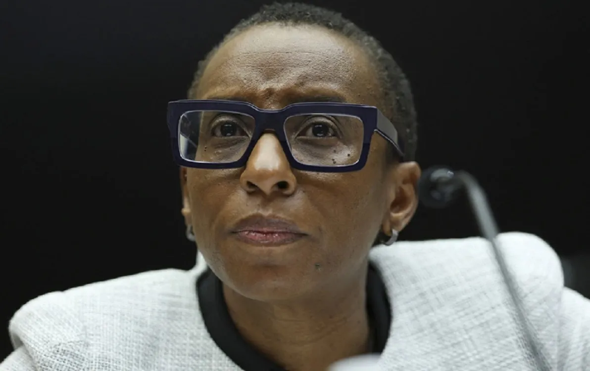 Hiệu trưởng Đại học Harvard từ chức