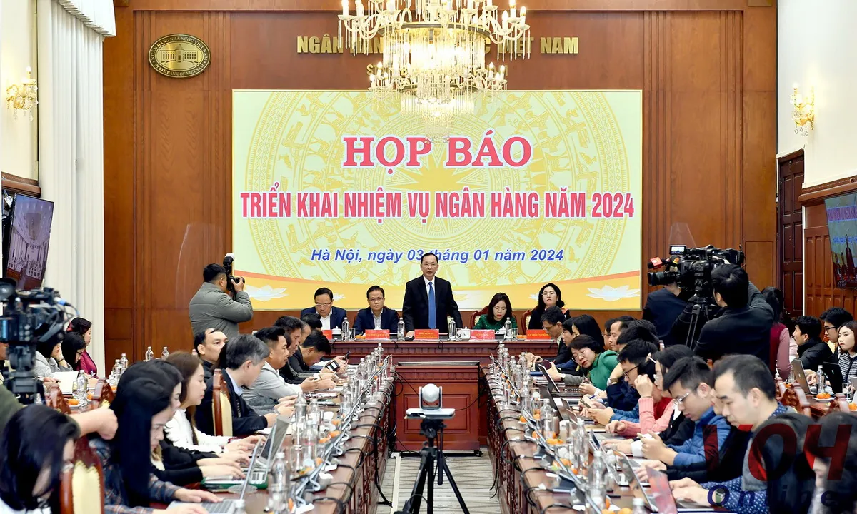 Phó Thống đốc Ngân hàng Nhà nước: năm 2024 định hướng tăng trưởng tín dụng khoảng 15%