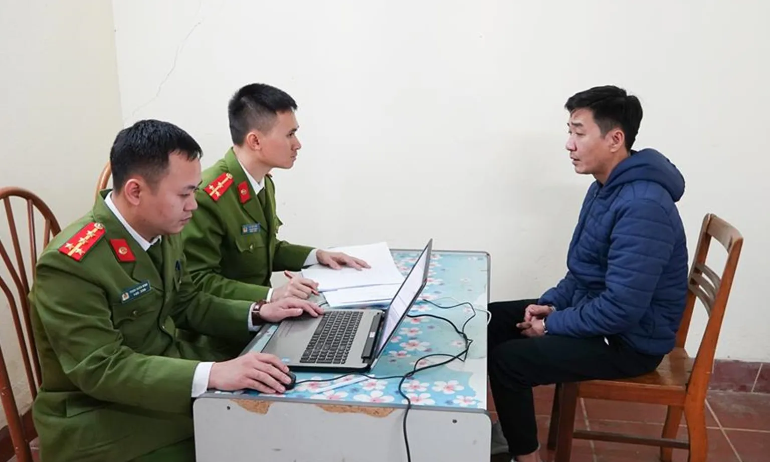 Khởi tố 3 đối tượng thuộc nhóm TEAM GTVM26 chuyên lừa đảo chủ phương tiện giao thông