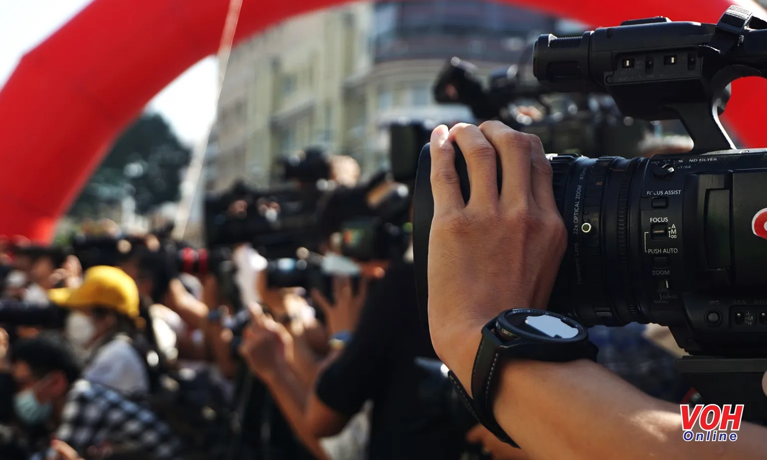 Xử lý nghiêm những trường hợp vi phạm pháp luật, đạo đức nghề nghiệp người làm báo