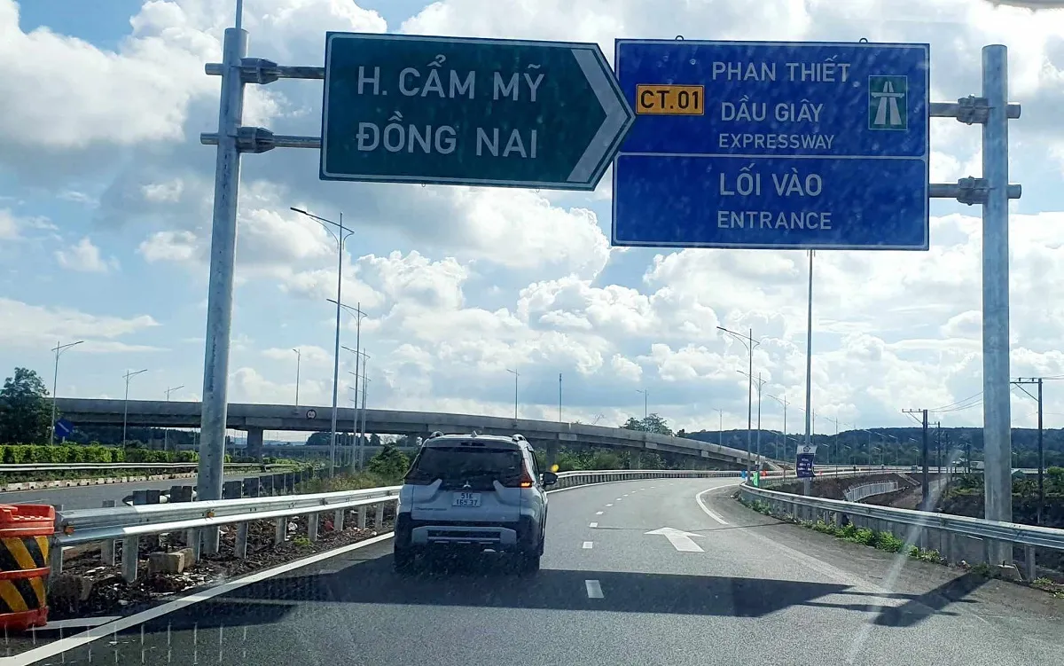 Lưu lượng xe di chuyển trên cao tốc ngày càng tăng