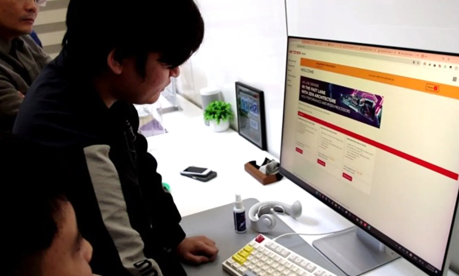 Quảng Bình: Bắt 3 đối tượng phát tán phim “lậu”, thu lợi bất chính nhiều tỷ đồng từ quảng cáo