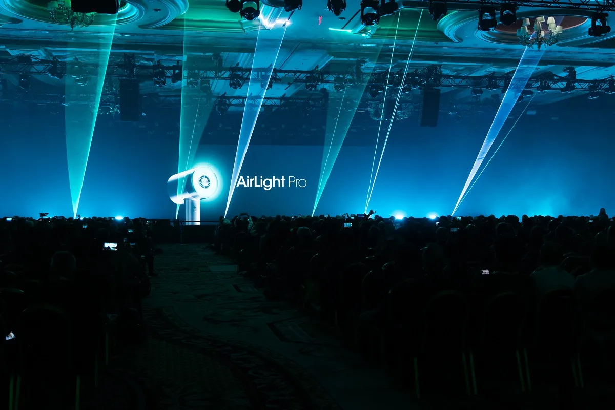 LOreál công bố dòng máy sấy tóc chuyên nghiệp đột phá tại triển lãm công nghệ CES 2024