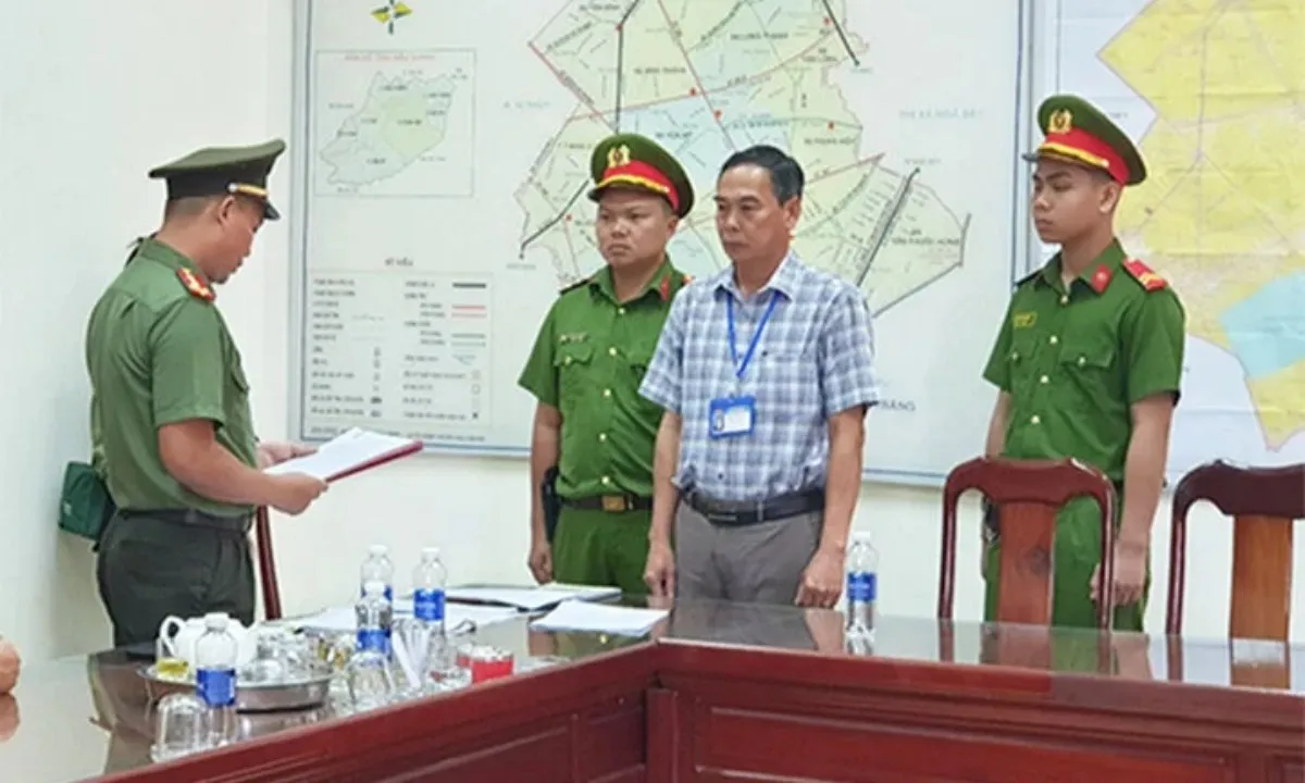 Khởi tố, bắt giam phó chủ tịch huyện Phụng Hiệp, tỉnh Hậu Giang