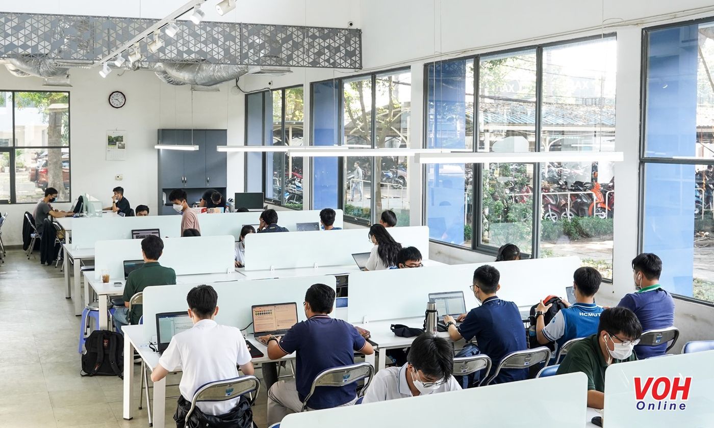 Trường đại học tại TPHCM thưởng Tết giảng viên từ 10-50 triệu đồng