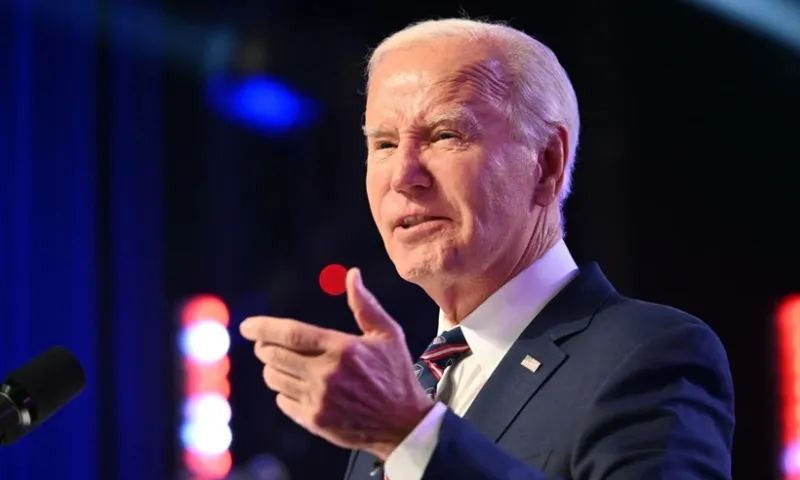 Vì sao Tổng thống Joe Biden chuyển trọng tâm chiến dịch tranh cử?