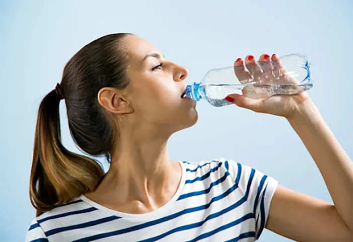 Làm thế nào để cung cấp đủ nước cho cơ thể hàng ngày?