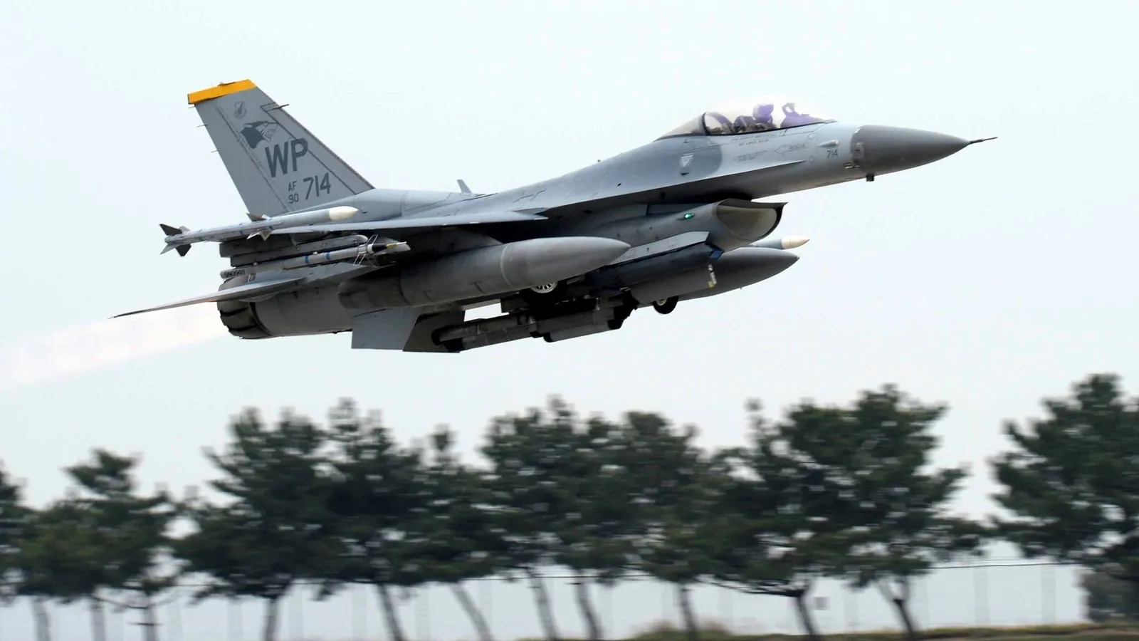 Tiêm kích F-16 của Mỹ rơi xuống biển Hàn Quốc