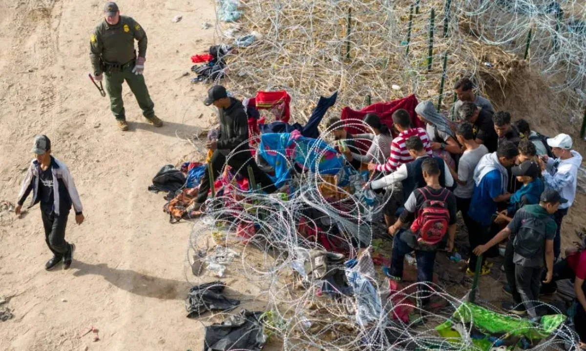 Khủng hoảng biên giới tại bang Texas Mỹ: Thống đốc Florida điều vệ binh hỗ trợ