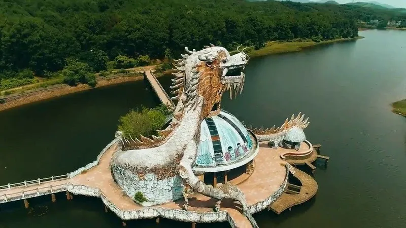 Vòng quanh thế giới tìm Rồng