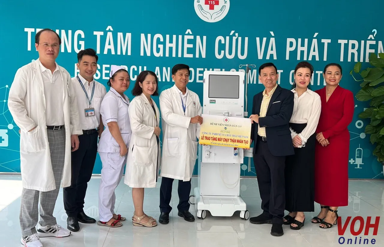 VWS tặng máy chạy thận nhân tạo cho Bệnh viện Nhân dân 115