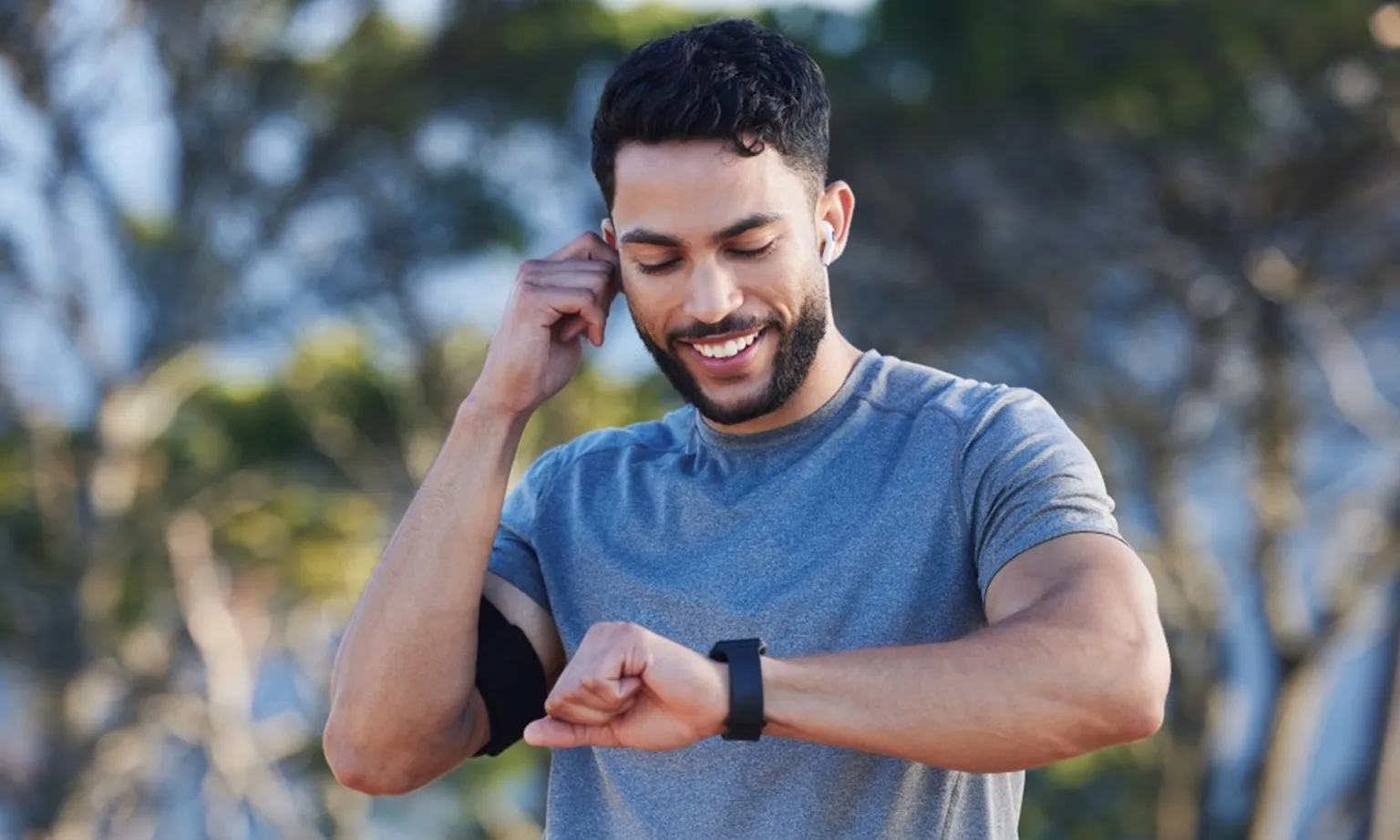 FDA cảnh báo: Tránh xa những chiếc đồng hồ thông minh và nhẫn ‘có thể’ theo dõi lượng đường trong máu