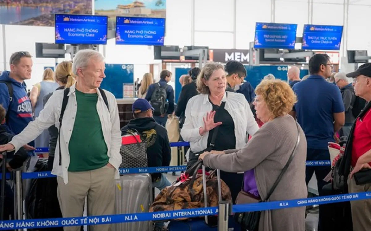 Khách quốc tế đến Hà Nội bằng đường hàng không tăng cao