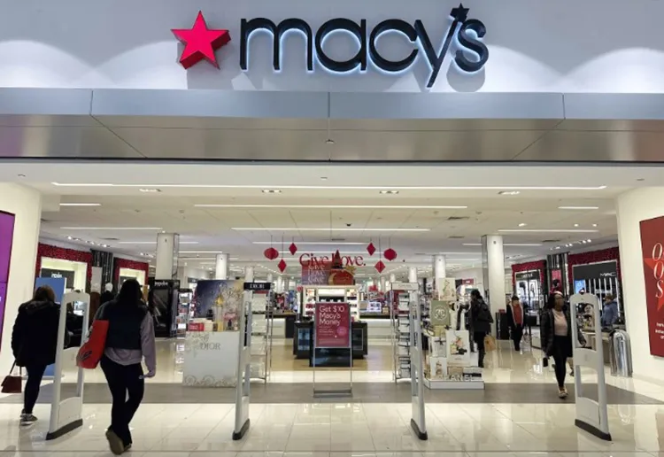 Nhiều chuỗi cửa hàng tại Mỹ gặp khó khăn phải thu hẹp kinh doanh, cắt giảm lao động