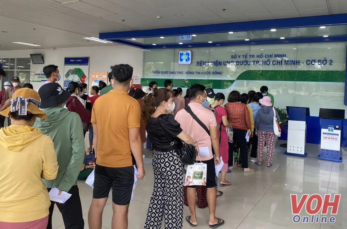 Đề xuất 3 phương án tăng mức đóng BHYT: Bảo đảm quyền lợi và khả năng chi trả
