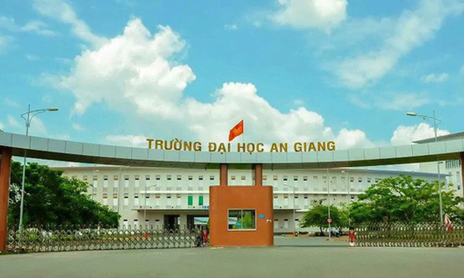 Tuyển sinh 2024: Trường Đại học An Giang dự kiến tuyển 2.660 chỉ tiêu