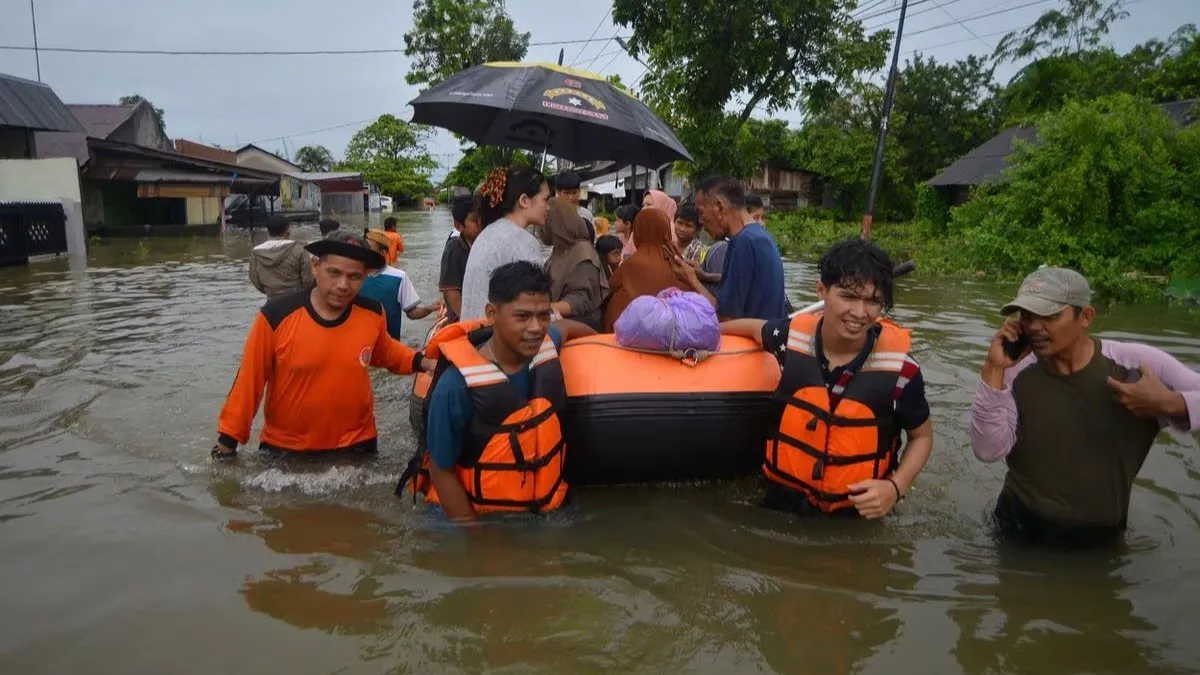 Lũ lụt và sạt lở khiến nhiều người chết và mất tích ở Indonesia