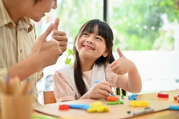 Có nên thuê gia sư cho trẻ?