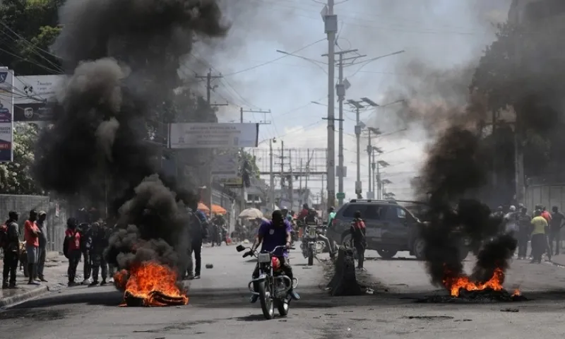 Mỹ sơ tán nhân viên sứ quán khỏi Haiti