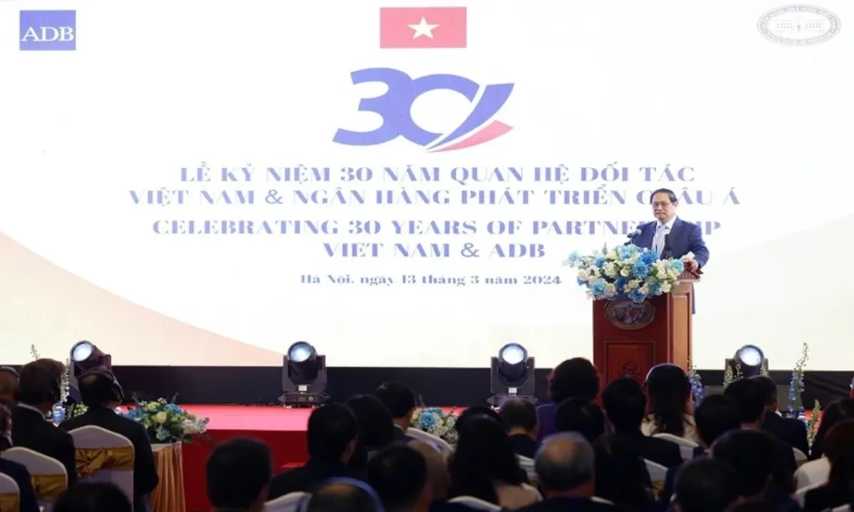 Thủ tướng: 30 năm hợp tác tới giữa ADB và Việt Nam hiệu quả hơn trên tinh thần “lợi ích hài hòa, rủi ro chia sẻ”