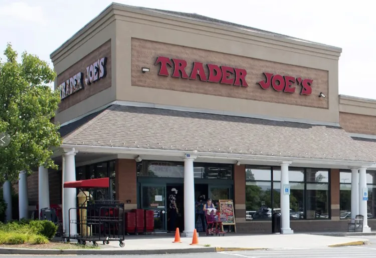 Túi chỉ 3 USD lợi dụng lên TikTok người ta bán lại với giá hàng trăm USD