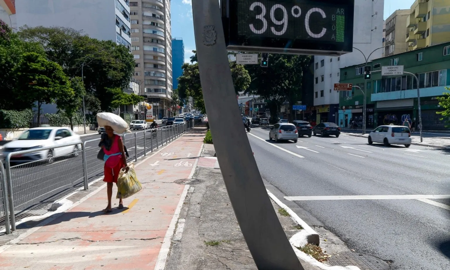 Brazil: Nhiệt độ kỷ lục 62,3 độ C thiêu đốt thành phố Rio de Janeiro