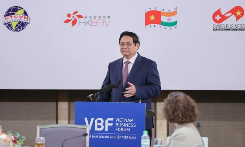 Việt Nam cam kết 3 bảo đảm, đẩy mạnh 3 đột phá và thực hiện 3 tăng cường với nhà đầu tư