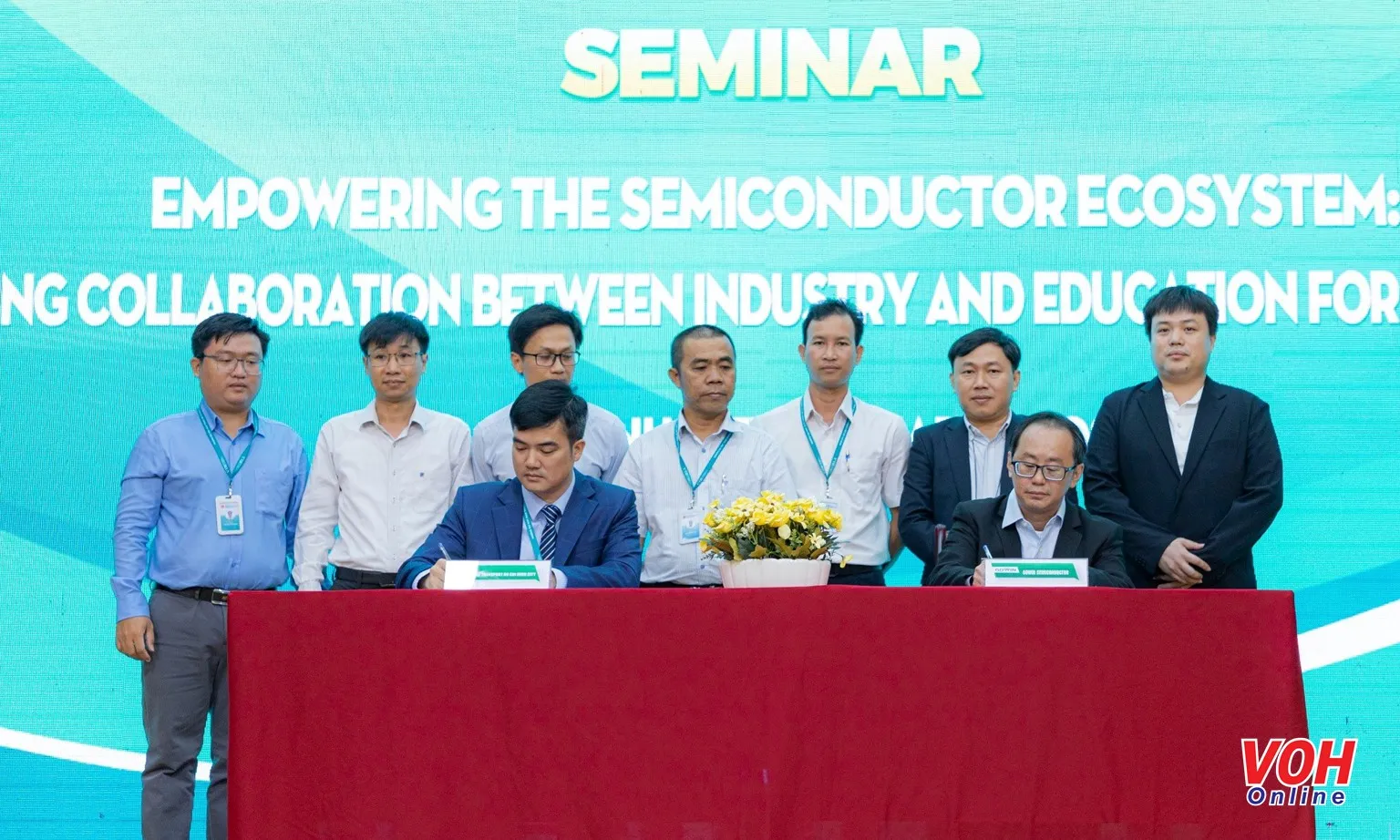 Trường Đại học Giao thông Vận tải TPHCM hợp tác với nhiều đối tác quốc tế đào tạo ngành vi mạch