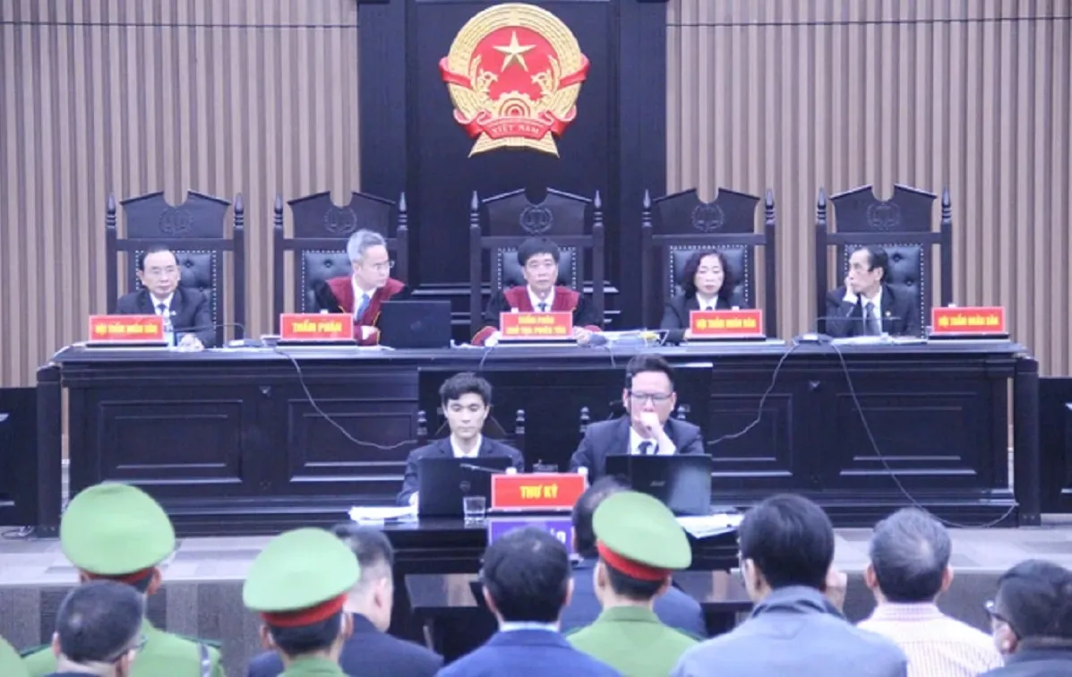 Viện kiểm sát đề nghị mức án 9-10 năm tù cho Chủ tịch Tân Hoàng Minh