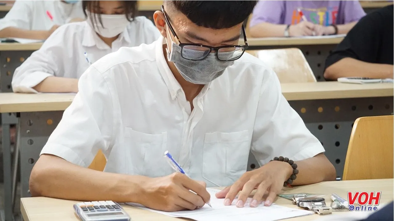 Thí sinh đăng ký dự thi tốt nghiệp THPT năm 2024 từ ngày 2 - 10/5