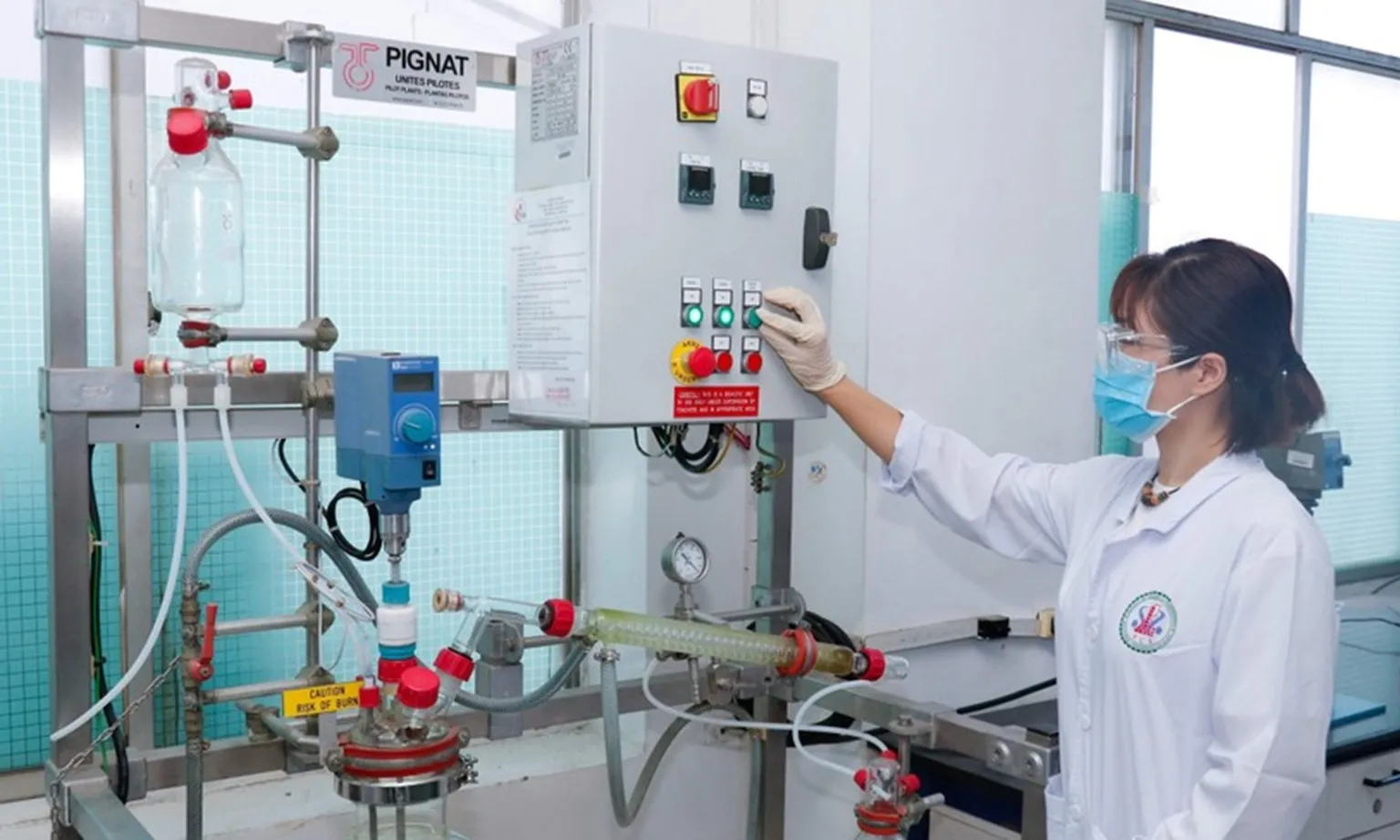 Trường đại học tuyển sinh một số ngành sức khỏe bằng điểm học bạ