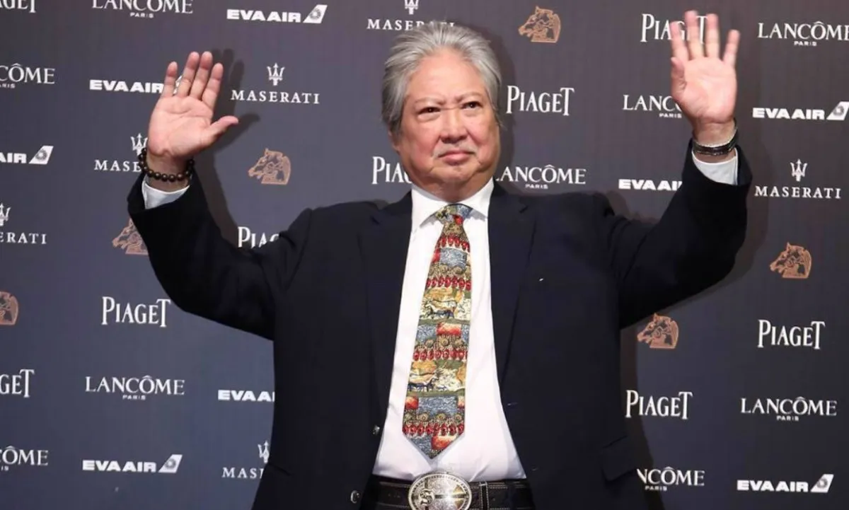 Hồng Kim Bảo được trao giải Thành tựu trọn đời tại Lễ trao giải Kim Tượng 2024