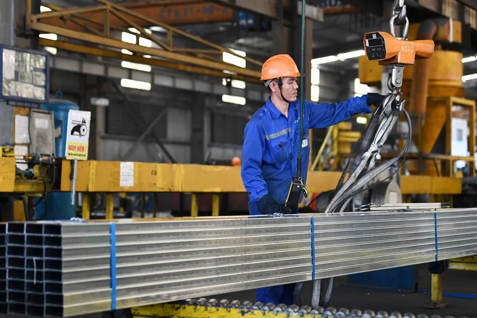 Giá sắt thép xây dựng hôm nay 29/3/2024: Bất ngờ lao dốc