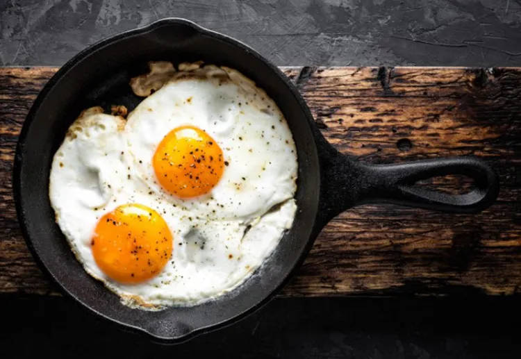 Ăn chục quả trứng mỗi tuần không ảnh hưởng đến cholesterol trong người