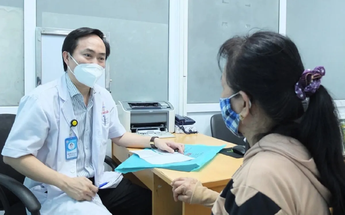 Bệnh lý trào ngược dạ dày thực quản chiếm khoảng 10% dân số