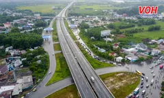 Xe máy chuyên dùng được đi trên cao tốc áp dụng các quy tắc nào?