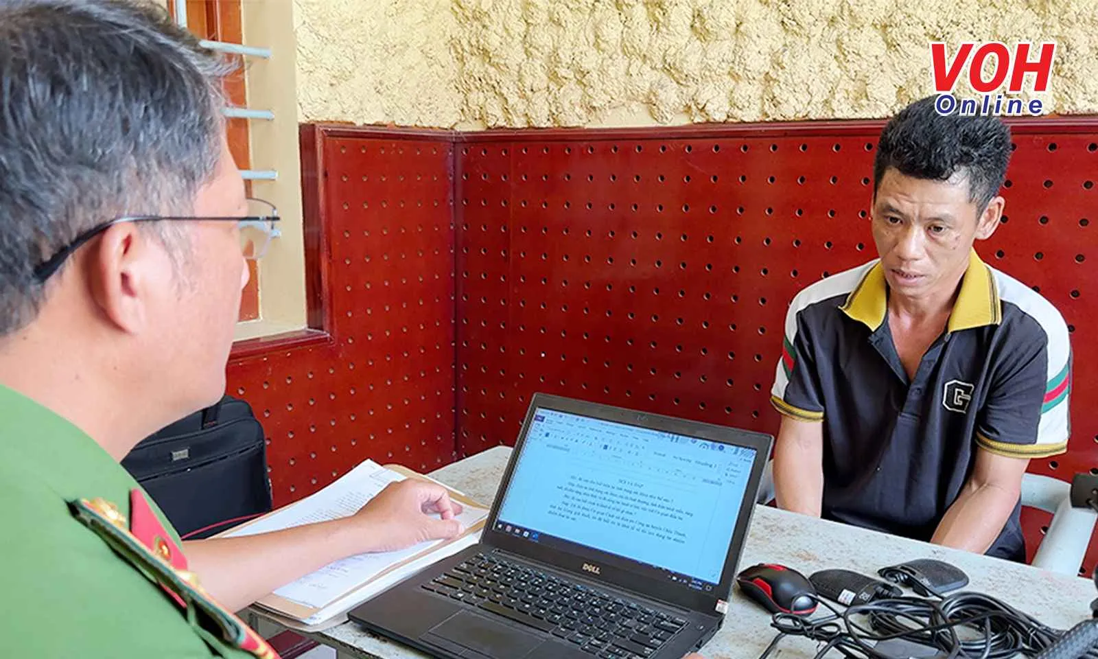 Truy bắt nghi phạm vừa ra tù đã mang súng đi cướp giật tài sản