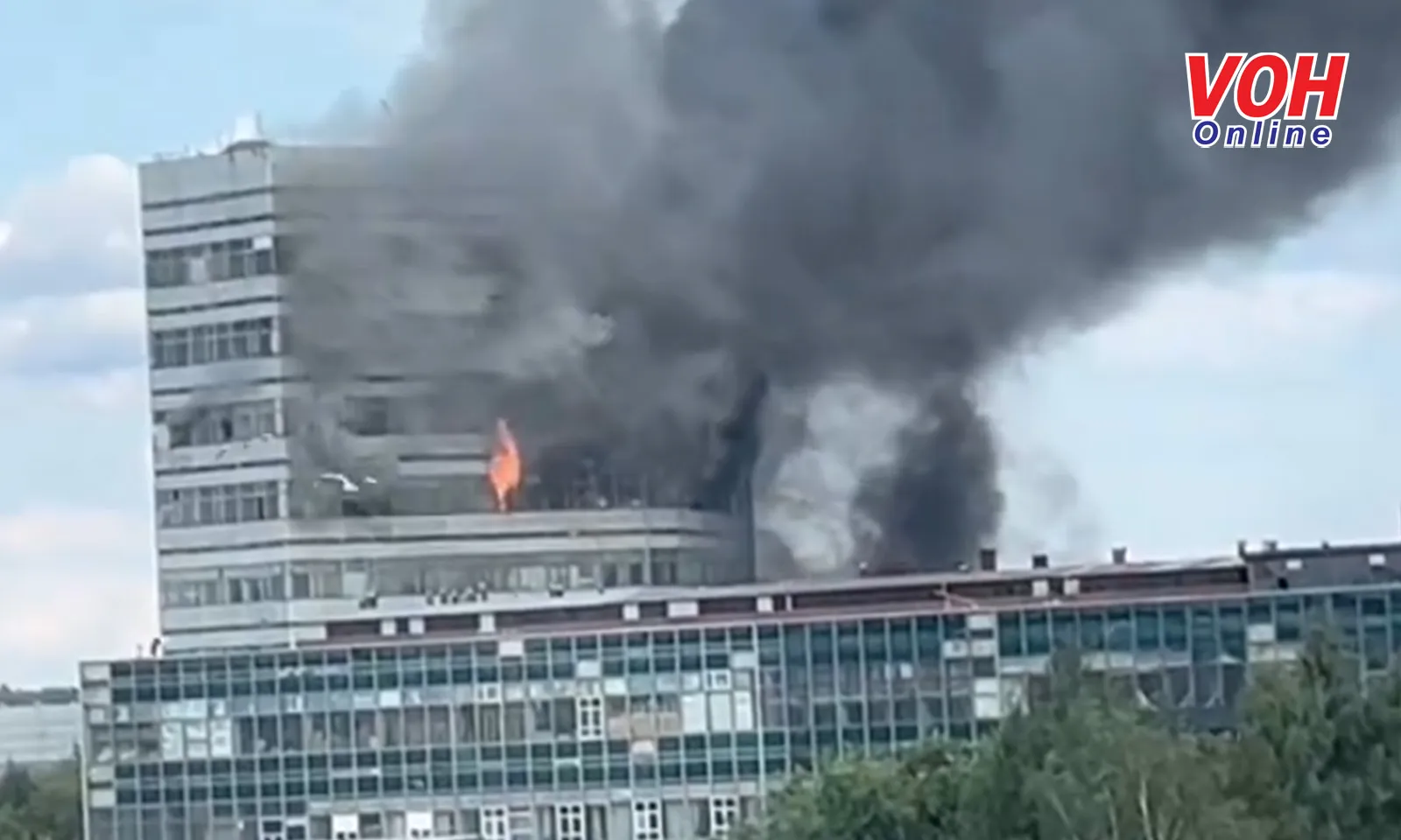 Ít nhất 8 người thiệt mạng trong vụ cháy tòa nhà cao tầng tại Liên bang Nga