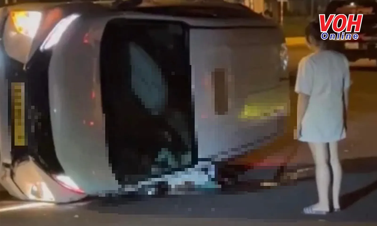 Ô tô lật trên Đại lộ Đông Tây Buôn Ma Thuột, tài xế tử vong tại chỗ